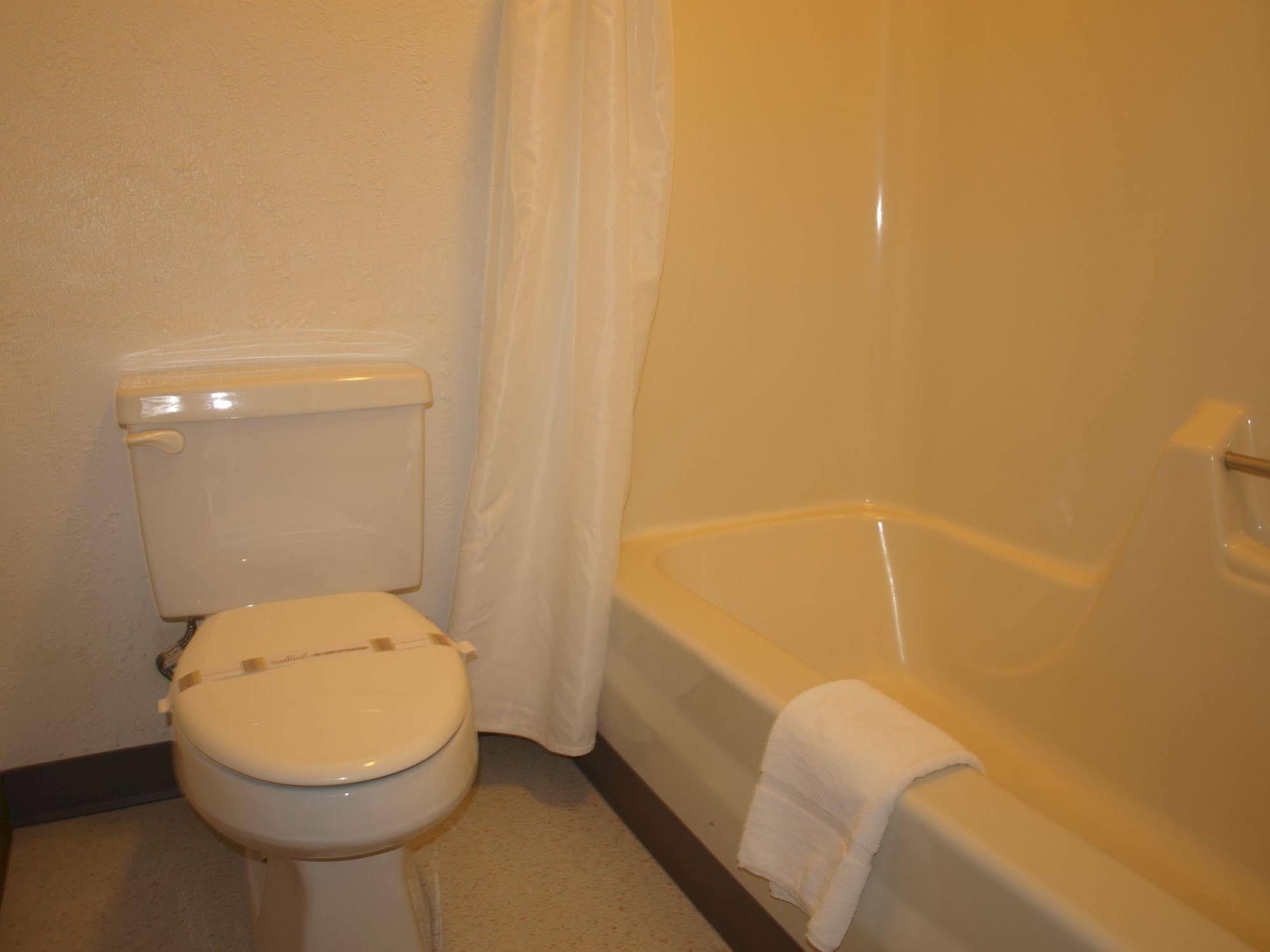 Yellowstone River Inn Glendive Esterno foto